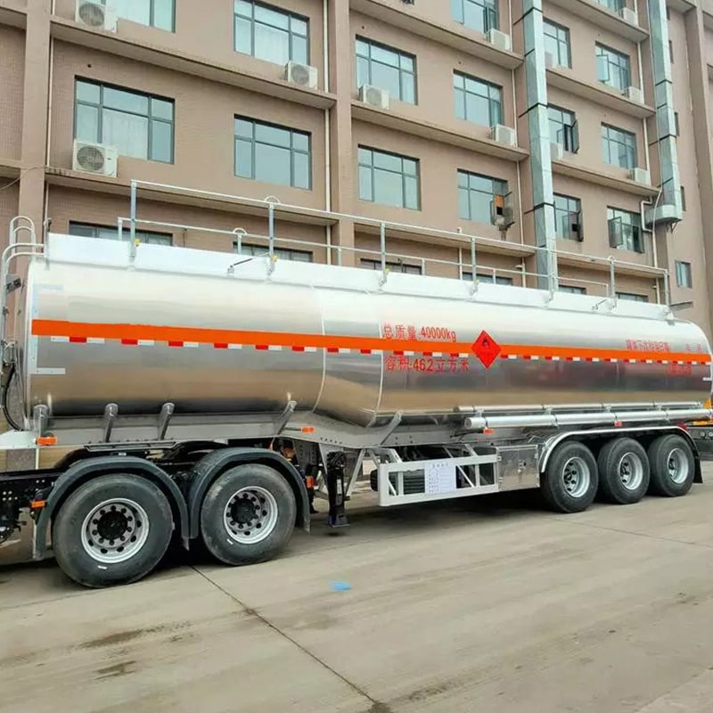 3 Axles 46000L Water Edible Cooking Oil Delivery Tank 3 Axles 46000L Water Edible Cooking Oil Delivery Tank