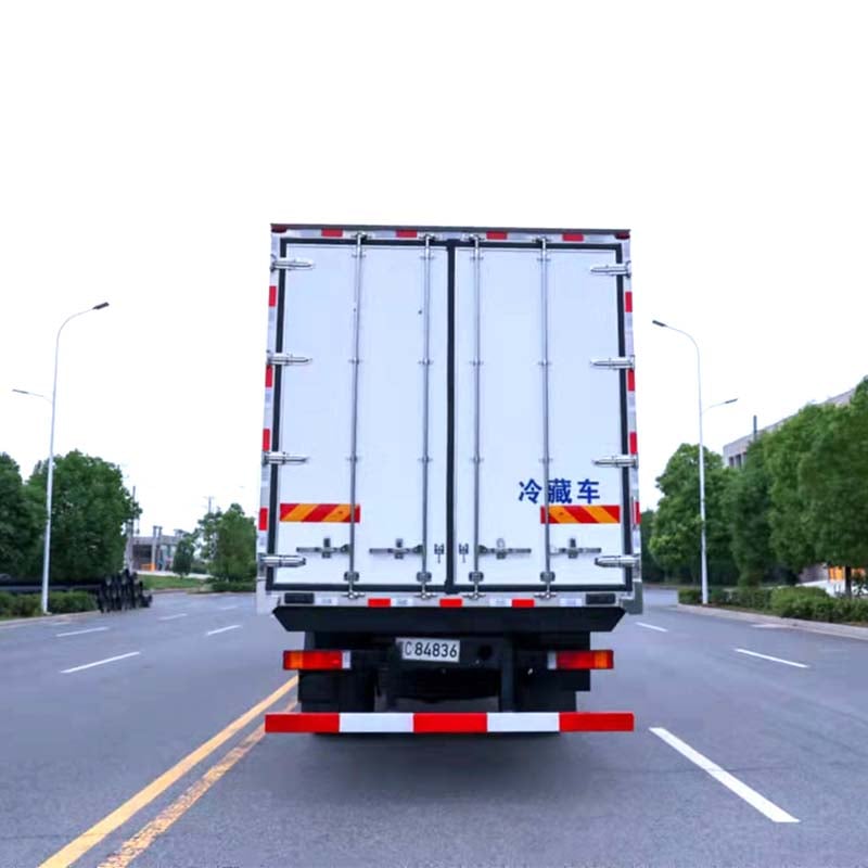 DongFeng 9.6m 6x4 Refrigerated Truck DongFeng 9.6m 6x4 Refrigerated Truck