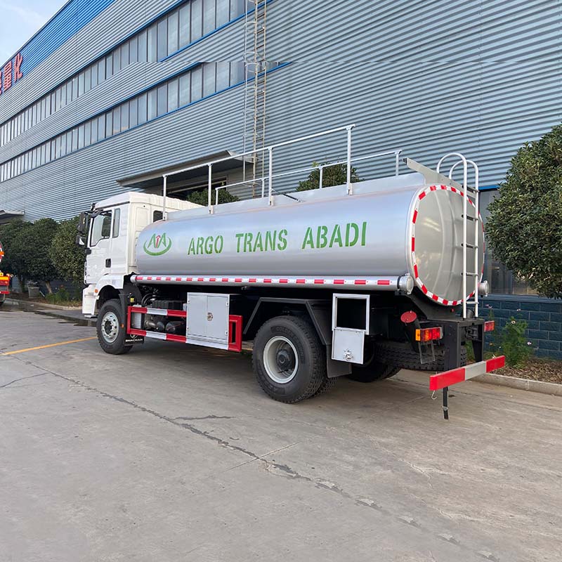 Shacman 4x2 15000 litres mobile fuel tanker truck Shacman 4x2 15000 litres mobile fuel tanker truck