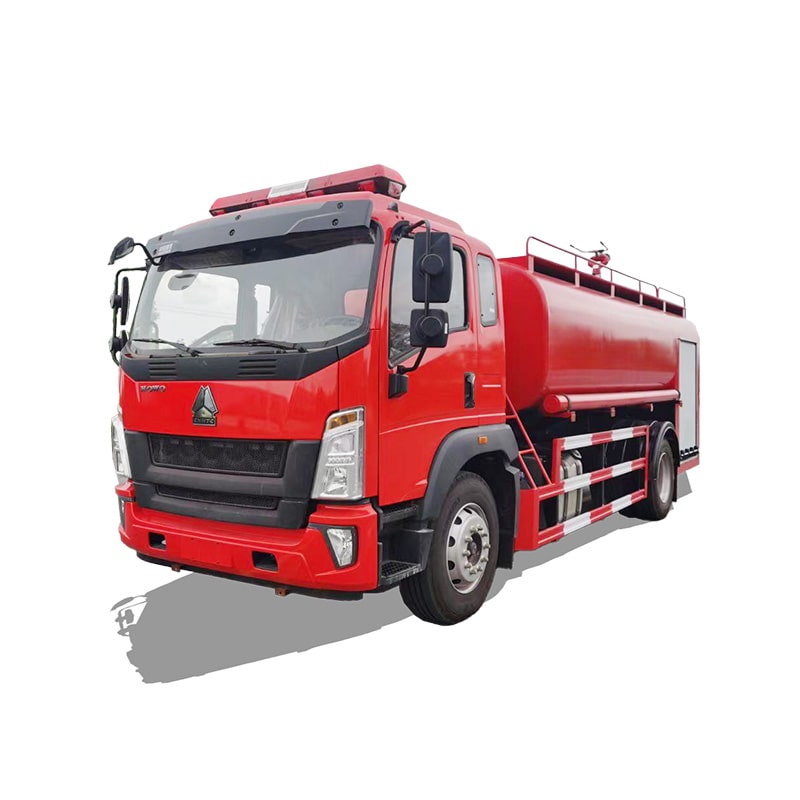 شاحنة إطفاء خزان مياه 4*2 8cbm بسعر منخفض من SINOTRUK شاحنة إطفاء خزان مياه 4*2 8cbm بسعر منخفض من SINOTRUK