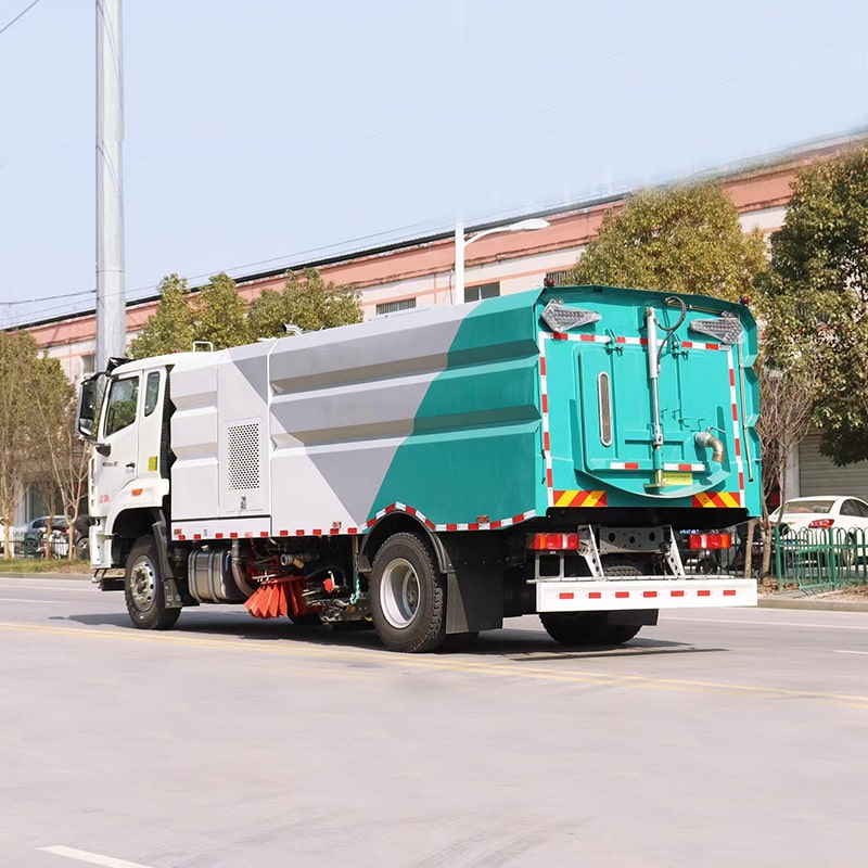 SINOTRUK 4*2 new or used price of road sweeper truck SINOTRUK 4*2 new or used price of road sweeper truck