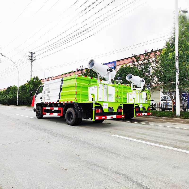 JMC 4*2 5-тонный поливочный автомобиль с цистерной для воды JMC 4*2 5-тонный поливочный автомобиль с цистерной для воды