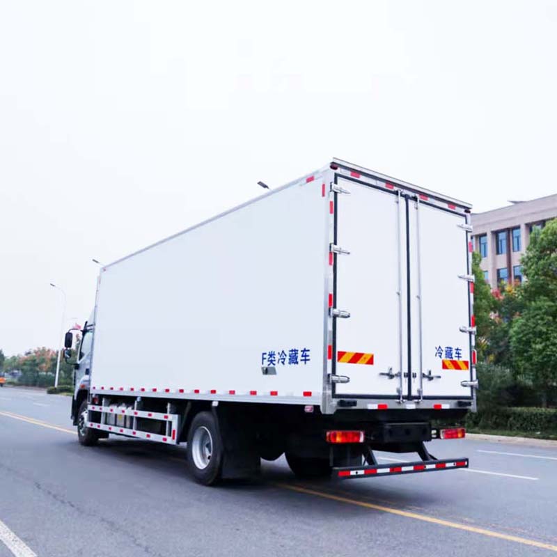 Foton 4x2 6.8m 10 тонн рефрижераторный фургон для продажи Foton 4x2 6.8m 10 тонн рефрижераторный фургон для продажи