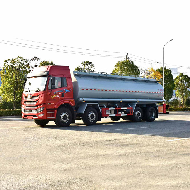 FAW 18-тонный грузовик для перевозки смазочных материалов по морской воде FAW 18-тонный грузовик для перевозки смазочных материалов по морской воде