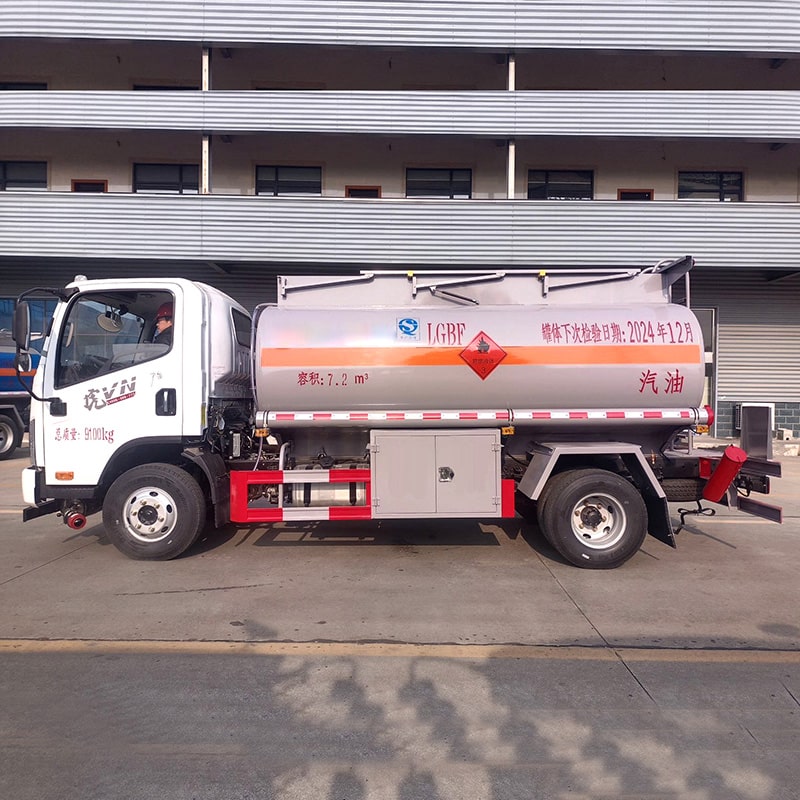 Camion de livraison à essence diesel FAW 7200L Camion de livraison à essence diesel FAW 7200L