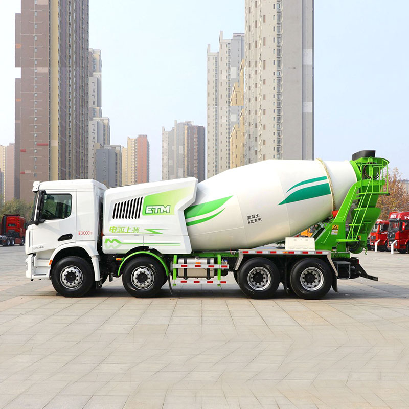 Camion malaxeur à béton Shacman 8CBM Camion pompe à béton 8x4 Camion malaxeur à béton Shacman 8CBM Camion pompe à béton 8x4