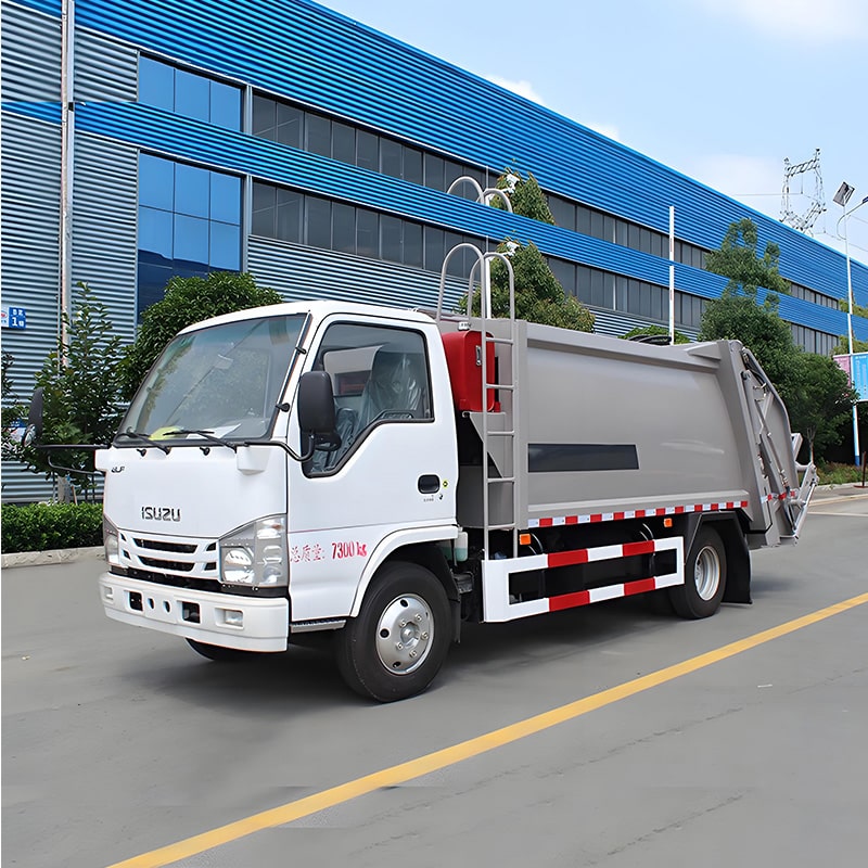 Camion à ordures compacteur ISUZU 5 m3 neuf ou d'occasion à vendre Camion à ordures compacteur ISUZU 5 m3 neuf ou d'occasion à vendre