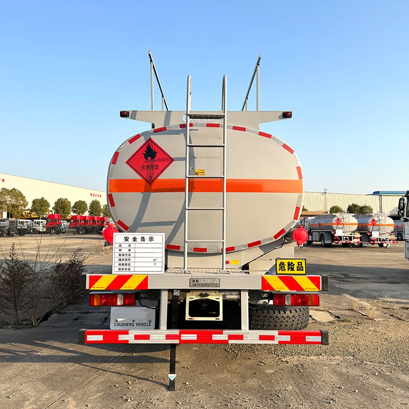 Camion-citerne à carburant diesel HOWO 6*4 16 tonnes neuf ou d'occasion Camion-citerne à carburant diesel HOWO 6*4 16 tonnes neuf ou d'occasion