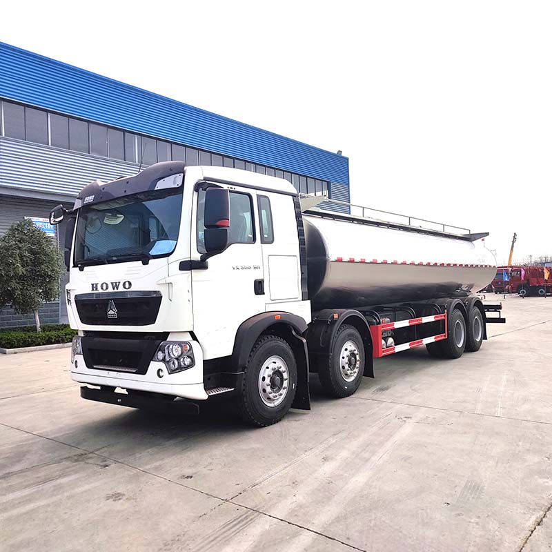 Автоцистерна HOWO 8*4 22000 л из нержавеющей стали для перевозки жидкой воды и молока Автоцистерна HOWO 8*4 22000 л из нержавеющей стали для перевозки жидкой воды и молока