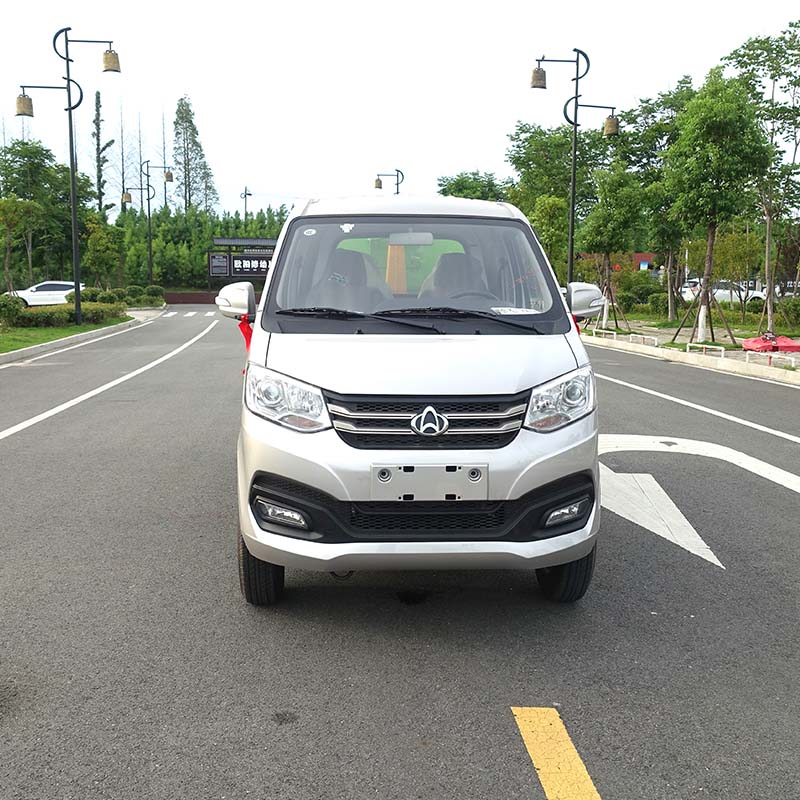 Changan небольшой мусоровоз с крюковым подъемником объемом 4 куб. м Changan небольшой мусоровоз с крюковым подъемником объемом 4 куб. м