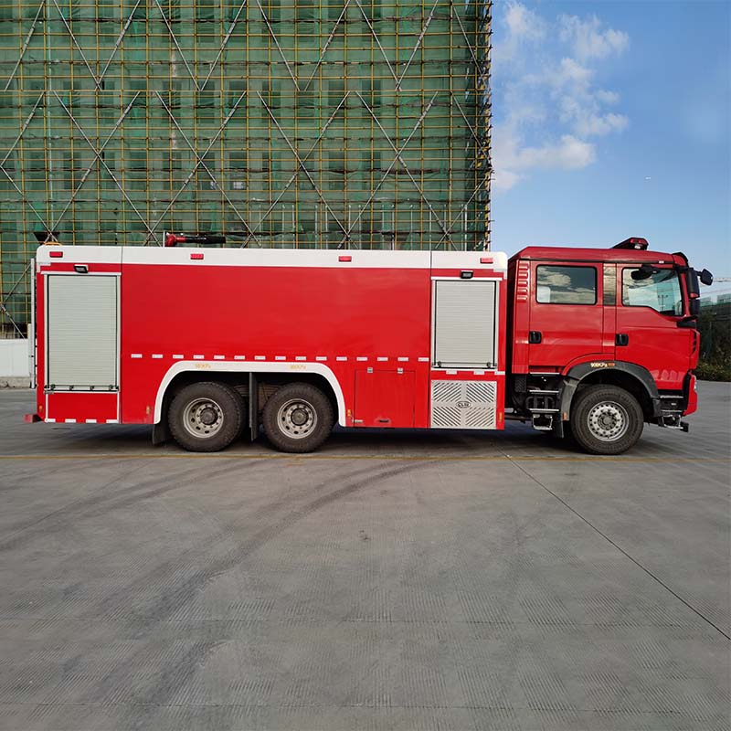 Camion de lutte contre l'incendie Howo de haute qualité avec réservoir d'eau de 16 m3 Camion de lutte contre l'incendie Howo de haute qualité avec réservoir d'eau de 16 m3