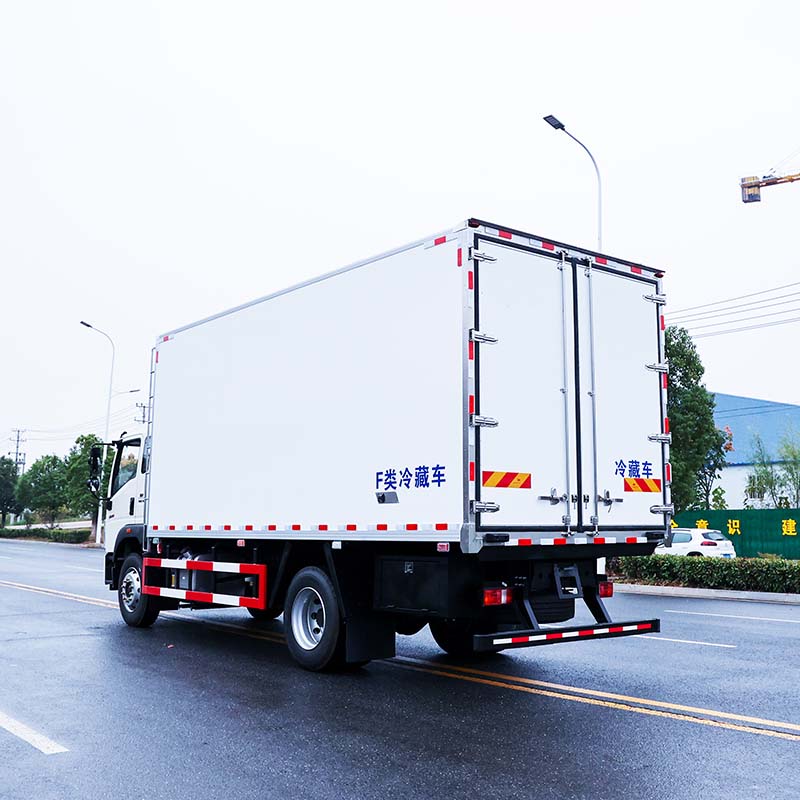 HOWO RHD 4X2 6.8m рефрижераторный фургон с морозильной камерой HOWO RHD 4X2 6.8m рефрижераторный фургон с морозильной камерой