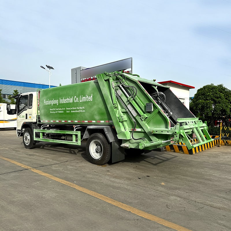 Howo 9 CBM 4x2 Маленький прессующий Мусоровоз на Продажу Howo 9 CBM 4x2 Маленький прессующий Мусоровоз на Продажу