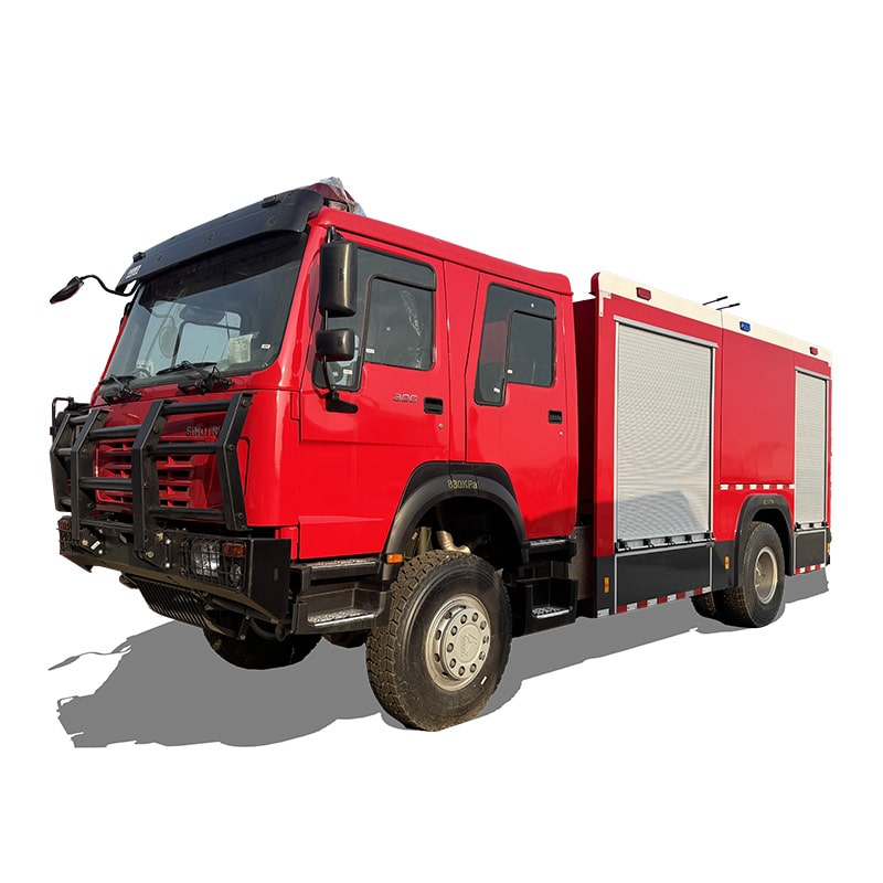 شاحنة إطفاء HOWO 4*4 جديدة أو مستعملة 8cbm مركبة متخصصة شاحنة إطفاء HOWO 4*4 جديدة أو مستعملة 8cbm مركبة متخصصة