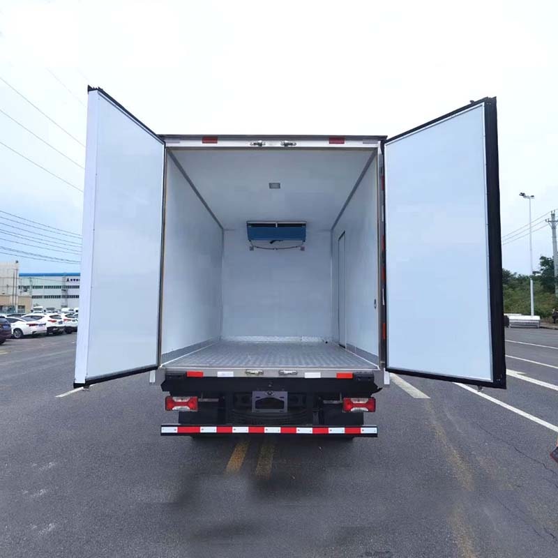 5 ton mini refrigerated truck Frozen Food Van Truck 5 ton mini refrigerated truck Frozen Food Van Truck