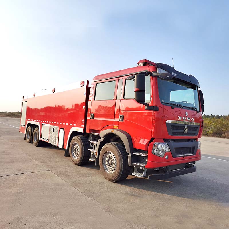 Camion de lutte contre l'incendie HOWO 8x4 25 tonnes à eau, mousse et poudre Camion de lutte contre l'incendie HOWO 8x4 25 tonnes à eau, mousse et poudre