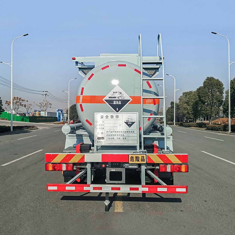 SINOTRUK 6*4 14 тонн цистерна для аммиачной селитры с прицепом SINOTRUK 6*4 14 тонн цистерна для аммиачной селитры с прицепом
