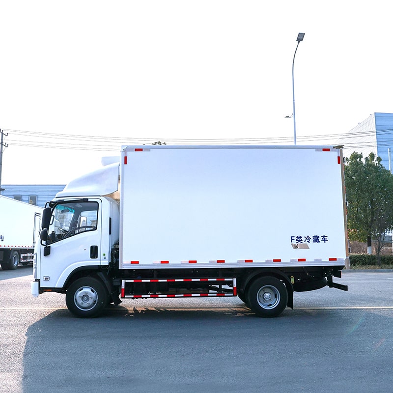Японский бренд Isuzu 4.2m небольшой мини-рефрижератор Японский бренд Isuzu 4.2m небольшой мини-рефрижератор