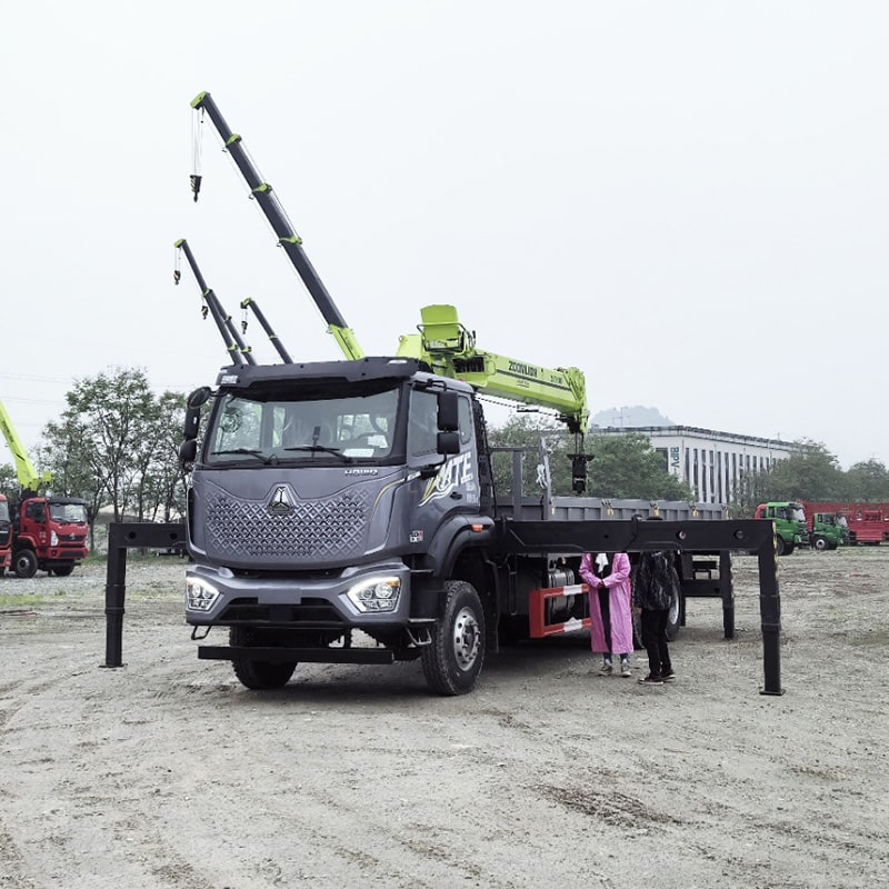 Телескопические краны Howo 6x4 14 тонн на грузовике по цене Телескопические краны Howo 6x4 14 тонн на грузовике по цене
