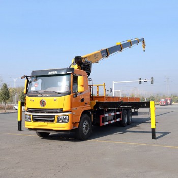 رافعة SHACMAN 8*4 ذات ذراع تلسكوبي مستقيم مثبتة على شاحنة