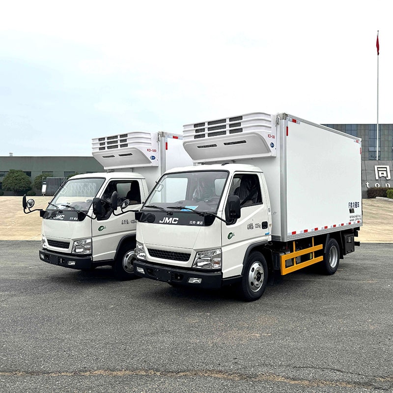 Vente chaude petit camion frigorifique JMC 4 tonnes Vente chaude petit camion frigorifique JMC 4 tonnes