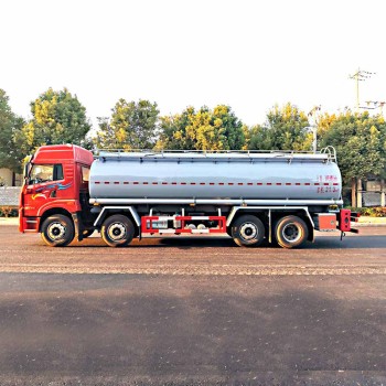 FAW 18 ton lubricating oil sea water transport truck