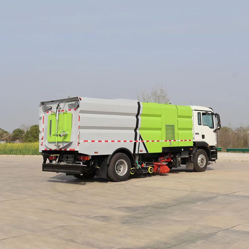 شاحنة كاسحة وغسالة SINOTRUK عالية الجودة 4*2 جديدة أو مستعملة شاحنة كاسحة وغسالة SINOTRUK عالية الجودة 4*2 جديدة أو مستعملة