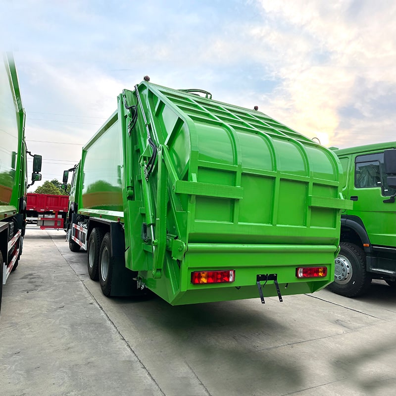 SINOTRUCK HOWO 18 CBM Compactor Garbage Truck 6 x 4 for Sale SINOTRUCK HOWO 18 CBM Compactor Garbage Truck 6 x 4 for Sale