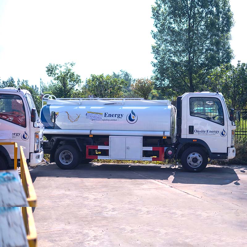 Camion-citerne à carburant Howo 4x2 10 000 litres Camion-citerne à carburant Howo 4x2 10 000 litres