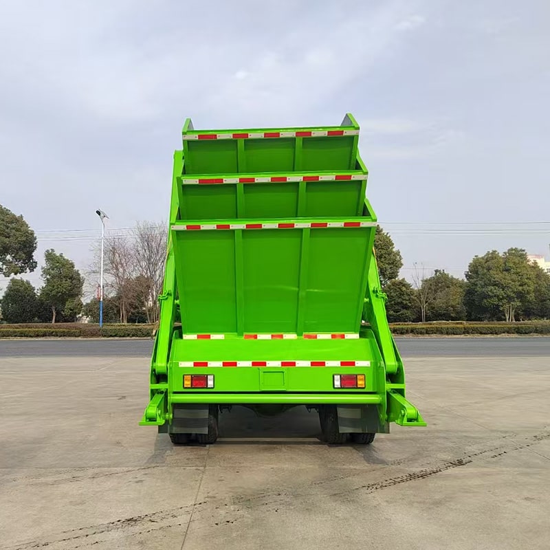 Howo 4 cubic meters Skip Loader Garbage Truck for Sale Howo 4 cubic meters Skip Loader Garbage Truck for Sale