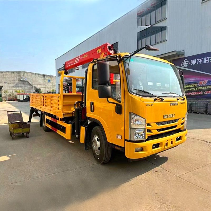 Grue hydraulique montée sur camion Isuzu 4*2 5 tonnes neuve ou d'occasion Grue hydraulique montée sur camion Isuzu 4*2 5 tonnes neuve ou d'occasion