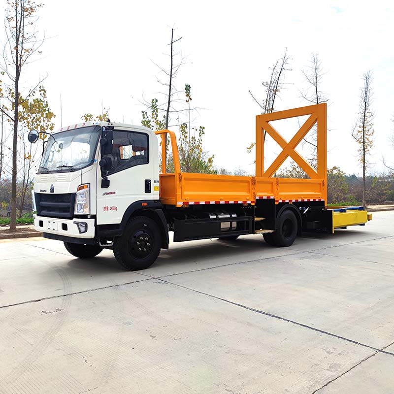 HOWO горячая продажа 100K 4*2 автомобильный буферный грузовик для предотвращения столкновений HOWO горячая продажа 100K 4*2 автомобильный буферный грузовик для предотвращения столкновений