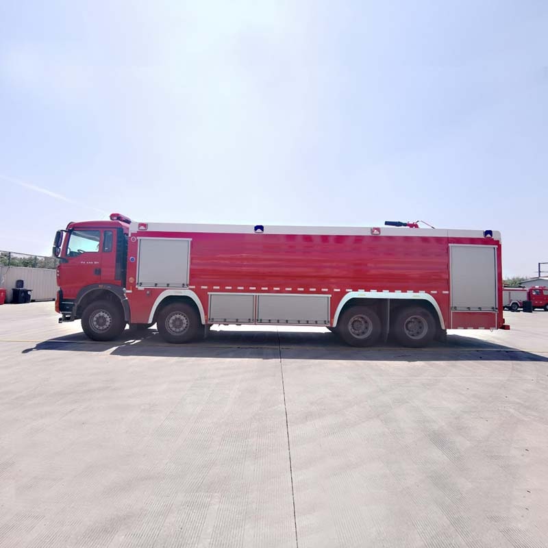 Camion-citerne à eau et mousse Howo 8x4 25 000 L pour pompiers Camion-citerne à eau et mousse Howo 8x4 25 000 L pour pompiers