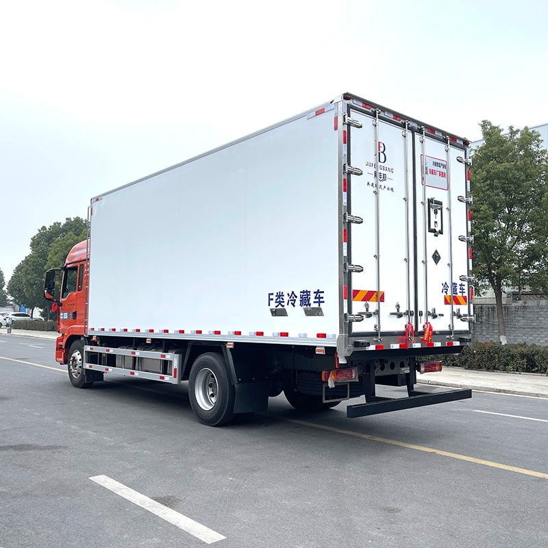 New diesel HOWO 41m3 vegetable truck refrigeration New diesel HOWO 41m3 vegetable truck refrigeration