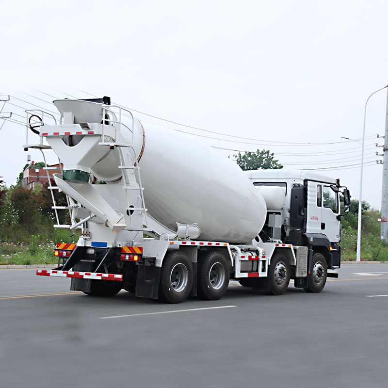 SHACMAN 8*4 8cbm full power take-off cement mixer truck SHACMAN 8*4 8cbm full power take-off cement mixer truck