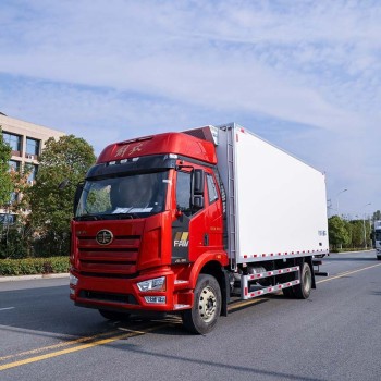 وحدة تبريد HOWO 8x4 لشاحنة فان مبردة