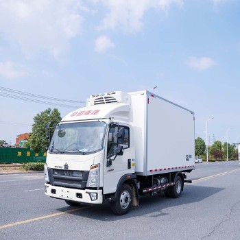 Camion frigorifique Howo 4X2 5T