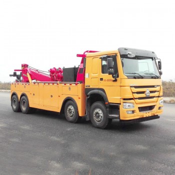 شاحنة سحب دوارة ثقيلة 8*4 من ساينوتروك بقدرة 80 طنًا