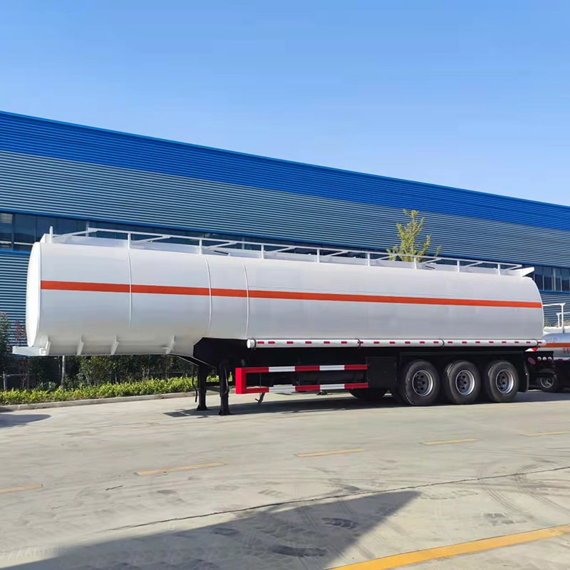 New or Used 3 Axle 40000 Liters Fuel Oil Transport Tanker New or Used 3 Axle 40000 Liters Fuel Oil Transport Tanker