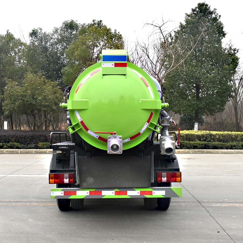 Foton 4*2 2000L вакуумная машина для откачки сточных вод Foton 4*2 2000L вакуумная машина для откачки сточных вод