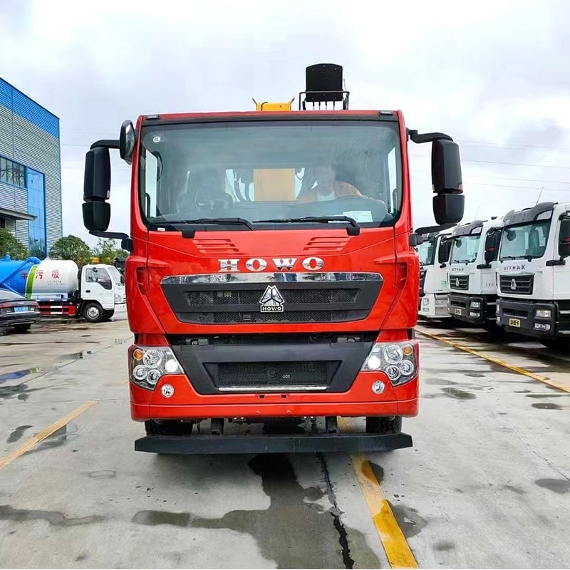 Prix du camion-grue à flèche télescopique Howo 6x4 de 14 tonnes Prix du camion-grue à flèche télescopique Howo 6x4 de 14 tonnes