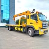 Эвакуатор Foton Flatbed с установленным 8-тонным краном Эвакуатор Foton Flatbed с установленным 8-тонным краном