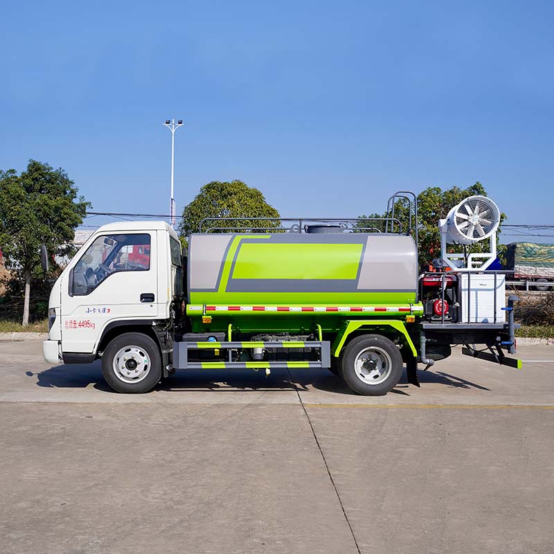 Foton 3000L мини-водоцистерна грузовик с функцией полива Foton 3000L мини-водоцистерна грузовик с функцией полива
