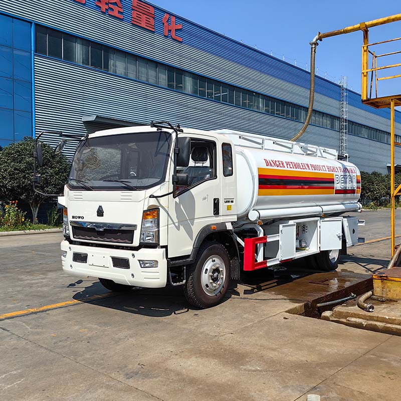 Howo 12000 Liters Diesel Oil Fuel Tanker Truck Howo 12000 Liters Diesel Oil Fuel Tanker Truck