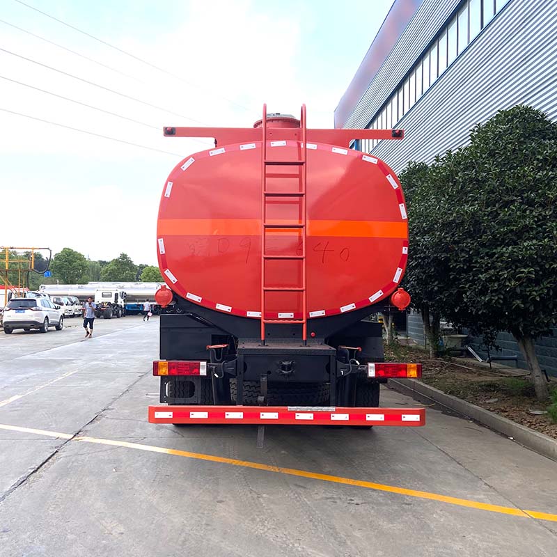 Shacman 25m3 Fuel Delivery Truck 6x4 Oil Tank Truck Shacman 25m3 Fuel Delivery Truck 6x4 Oil Tank Truck