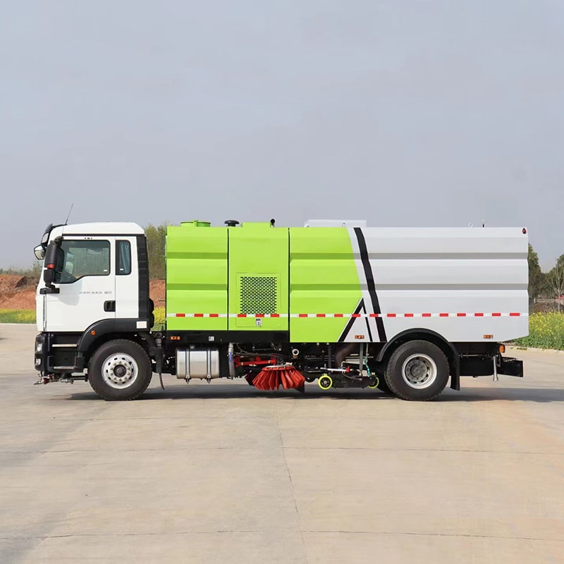 شاحنة كاسحة وغسالة SINOTRUK عالية الجودة 4*2 جديدة أو مستعملة شاحنة كاسحة وغسالة SINOTRUK عالية الجودة 4*2 جديدة أو مستعملة