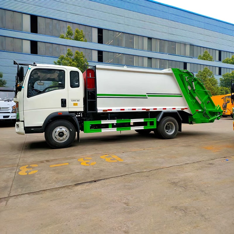 Howo 4x2 9 CBM Small Garbage Compactor Truck for Sale Howo 4x2 9 CBM Small Garbage Compactor Truck for Sale