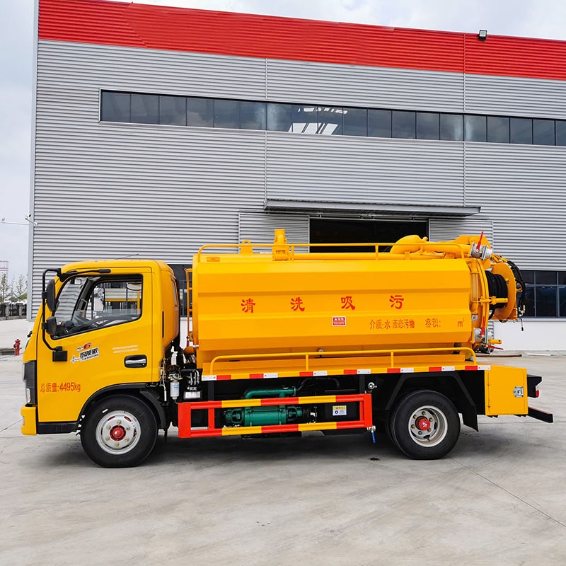 Ассенизационная машина Dongfeng 4*2 6000L Ассенизационная машина Dongfeng 4*2 6000L