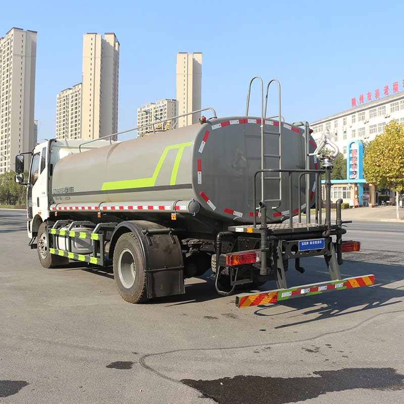 Китайский бренд FAW 4*2 поливочная тележка грузовик баки для воды цена Китайский бренд FAW 4*2 поливочная тележка грузовик баки для воды цена