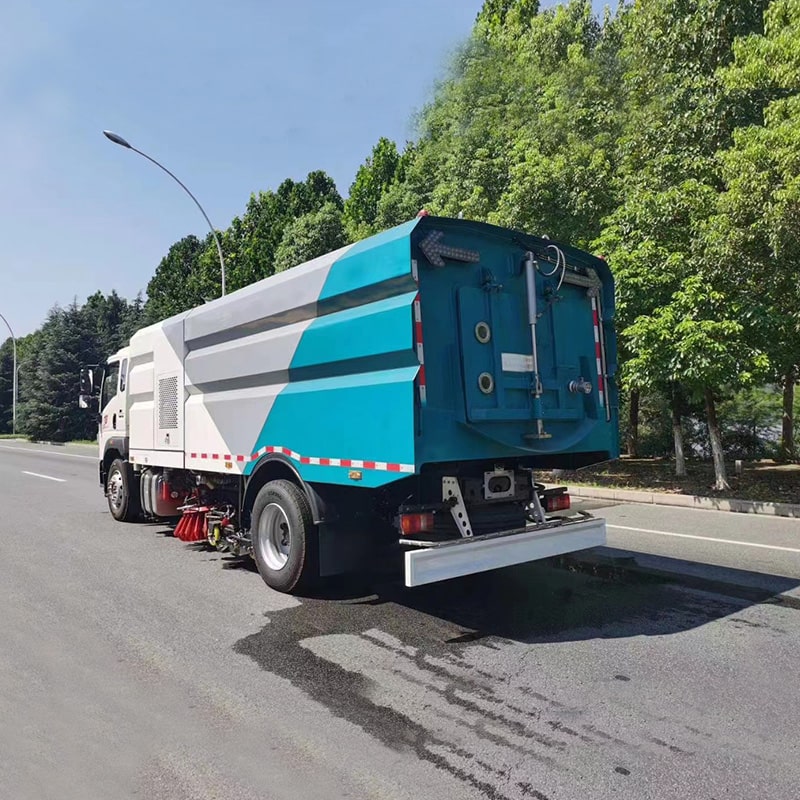شاحنة كاسحة طرق عالية الضغط SINOTRUK 4*2 مستعملة أو جديدة شاحنة كاسحة طرق عالية الضغط SINOTRUK 4*2 مستعملة أو جديدة